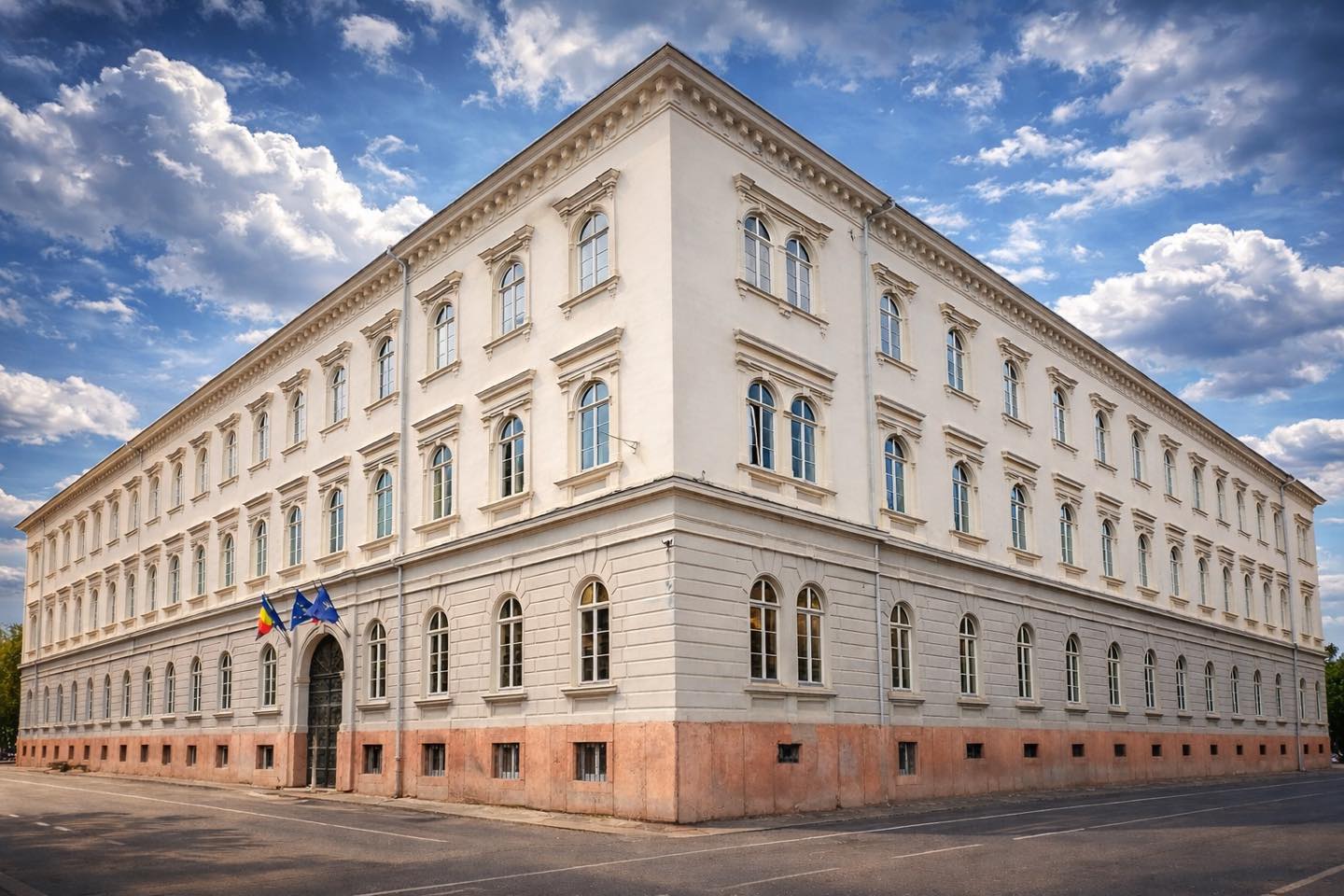 Casa care a comandat o cetate — povestea Cazinoului Militar din Timișoara (Casa Armatei)