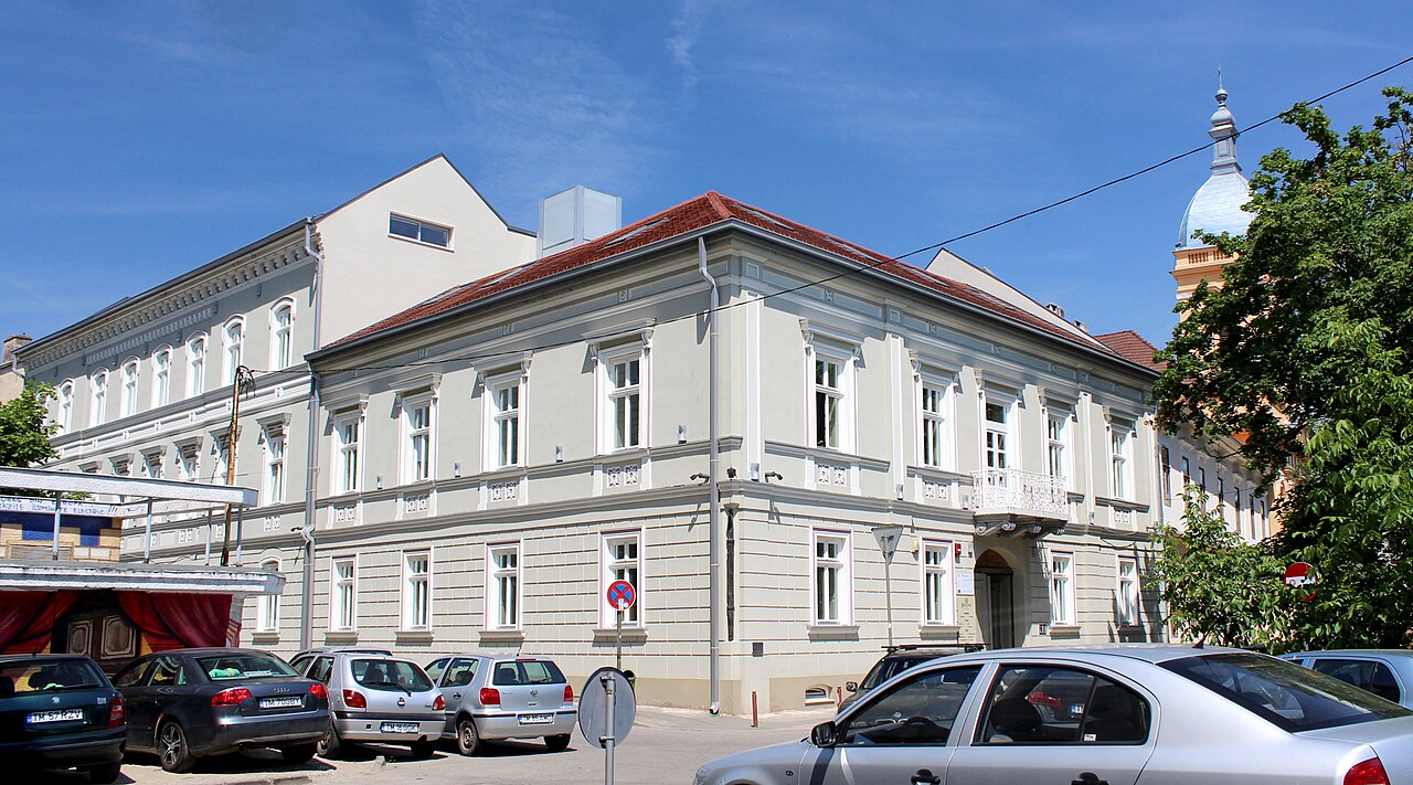 Casa cu Axa de Fier