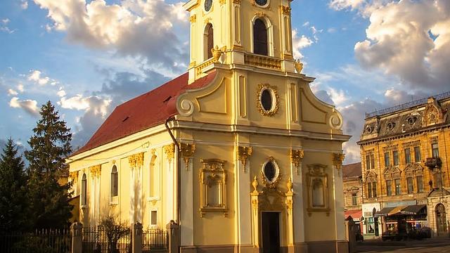 Biserica Romano-Catolică din Iosefin – una dintre cele mai vechi biserici ale Timișoarei
